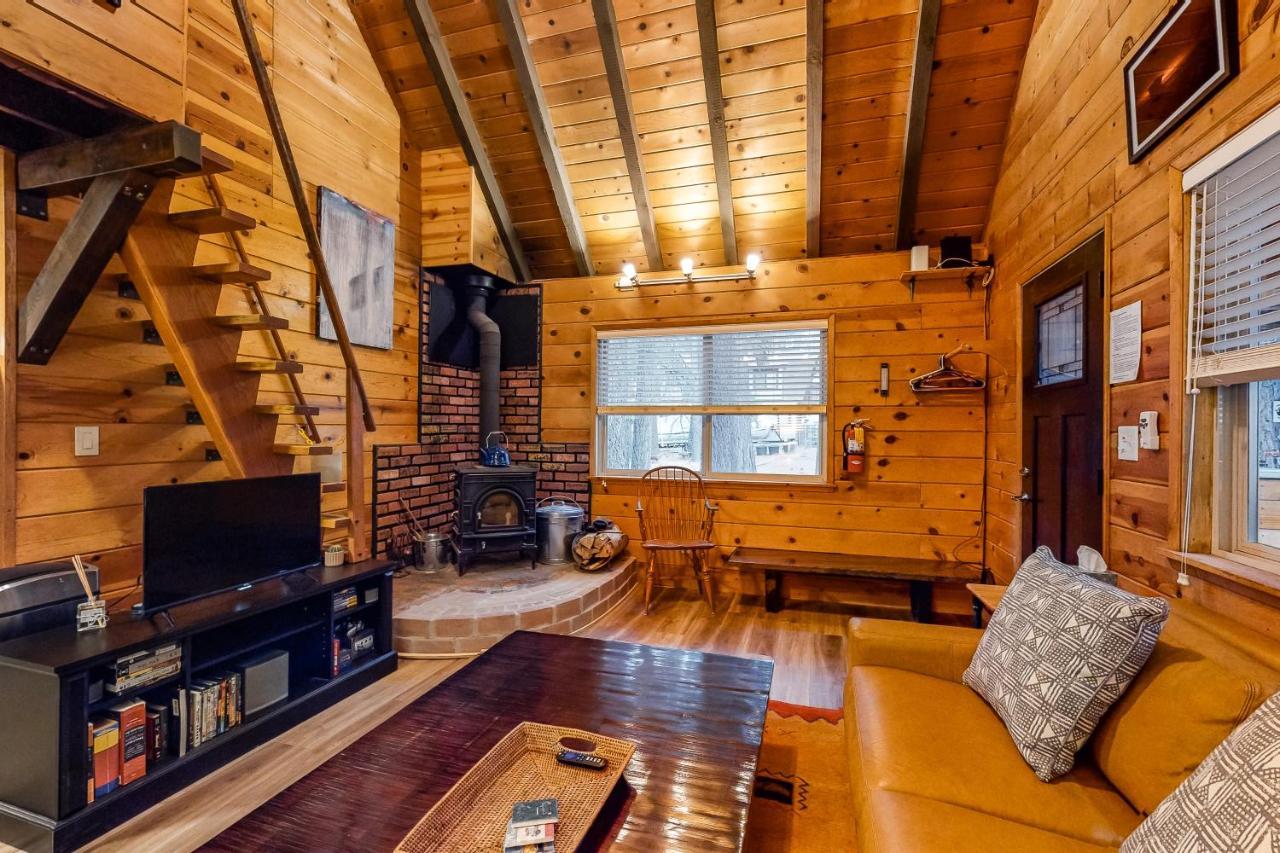 Bristlecone Cottage Биг Бэар Лейк Экстерьер фото